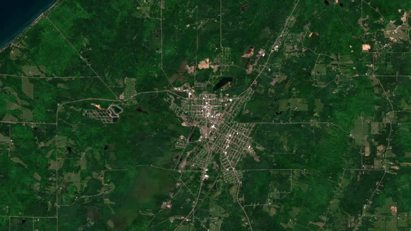 Gravity Separation Of Copper Ore: Methods, Limits, Steps 1 Sentinel-2 Satellite View Of Calumet, Keweenaw Peninsula, Michigan, Native Copper District