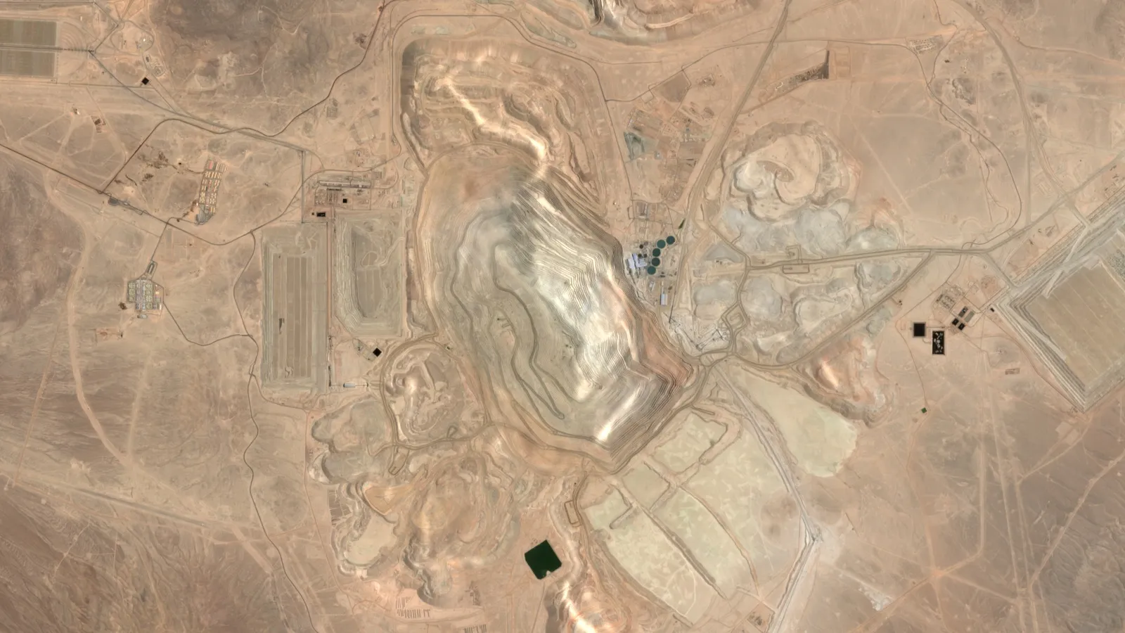 Copper Mining Case Studies: 5 Major Mines Compared 1 Sentinel-2 Satellite View Of Escondida Copper Mine Area, Atacama Desert, Chile