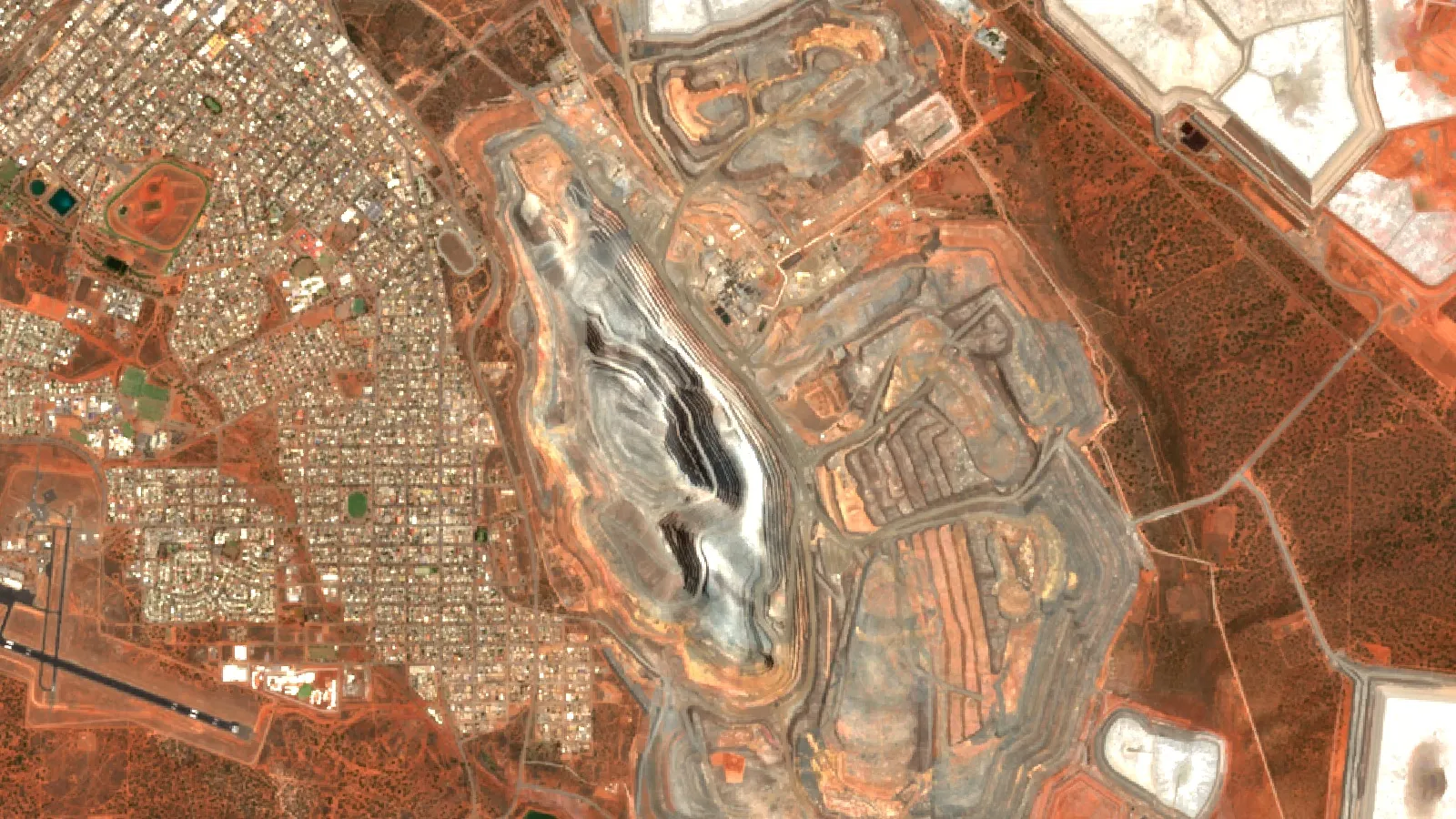 Super Pit Gold Mine: Size, Output, Cost And Mine Life 1 Sentinel-2 Satellite View Of Fimiston Open Pit (Super Pit), Kalgoorlie, Western Australia